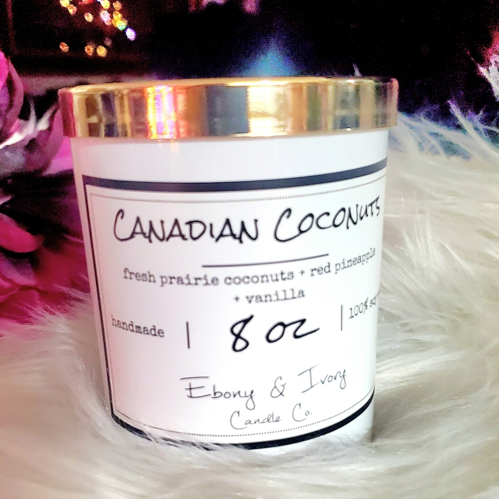 Coconut Vanilla Candle - White and Gold